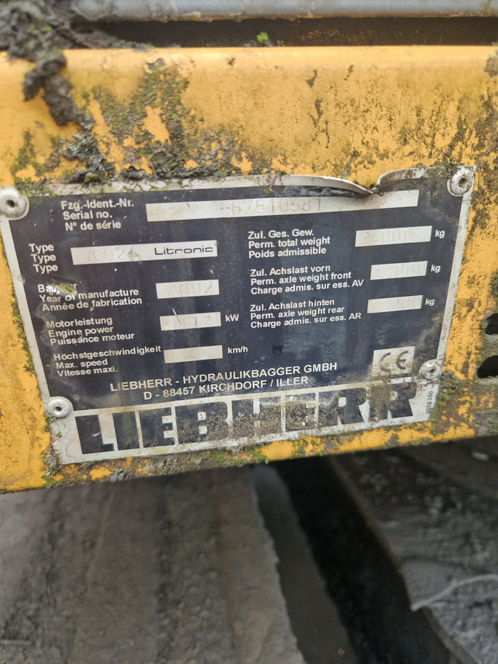 LIEBHERR A924C 675-10581 (2002) - Pelle de manutention: photos 2 LIEBHERR A924C 675-10581 (2002) - Pelle de manutention: photos 2