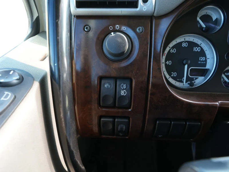 DAF CF 85 FAN Kraanwagen met bak, 47 t. HMF kraan en leasing occasion DAF CF 85 FAN Kraanwagen met bak, 47 t. HMF kraan: photos 19