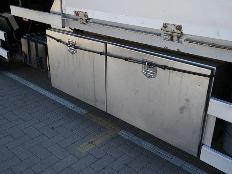 DAF CF 85 FAN Kraanwagen met bak, 47 t. HMF kraan - Camion grue: photos 5 DAF CF 85 FAN Kraanwagen met bak, 47 t. HMF kraan - Camion grue: photos 5