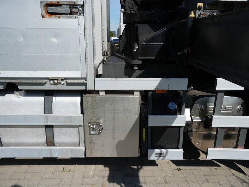 DAF CF 85 FAN Kraanwagen met bak, 47 t. HMF kraan en leasing occasion DAF CF 85 FAN Kraanwagen met bak, 47 t. HMF kraan: photos 12