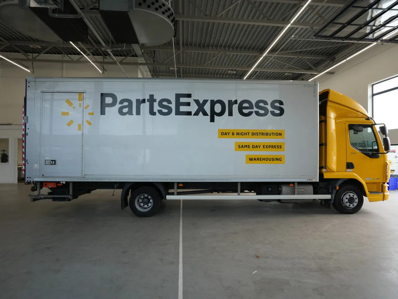 DAF LF 210 FA, 12t, Gesloten Bak, Laadklep 1,5t, Zijdeur, New Apk - Camion fourgon: photos 5 DAF LF 210 FA, 12t, Gesloten Bak, Laadklep 1,5t, Zijdeur, New Apk - Camion fourgon: photos 5