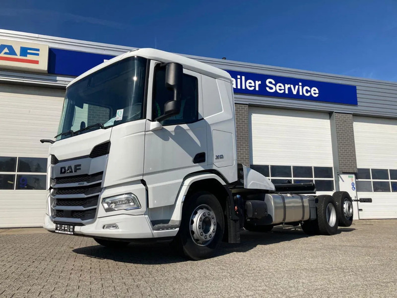 DAF XD 450 FAN CHASSIS SLEEPER CAB PTO STEERING LIFTAXLE 505WB - NEW - Châssis cabine: photos 5 DAF XD 450 FAN CHASSIS SLEEPER CAB PTO STEERING LIFTAXLE 505WB - NEW - Châssis cabine: photos 5