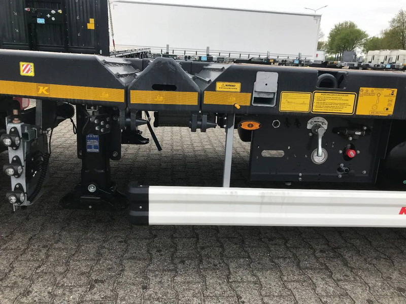 Kässbohrer SPA MR 3 / 1N - 18 / 27 Uitschuifbare MEGA oplegger met wieluitsparingen - Semi-remorque plateau: photos 5 Kässbohrer SPA MR 3 / 1N - 18 / 27 Uitschuifbare MEGA oplegger met wieluitsparingen - Semi-remorque plateau: photos 5
