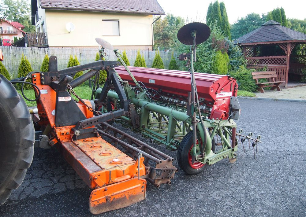 Combiné de semis Agregat uprawowo-siewny Maschio 300 1998 Agregat uprawowo-siewny Maschio Nodet: photos 6 Combiné de semis Agregat uprawowo-siewny Maschio 300 1998 Agregat uprawowo-siewny Maschio Nodet: photos 6