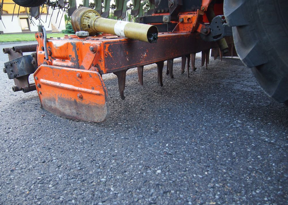 Combiné de semis Agregat uprawowo-siewny Maschio 300 1998 Agregat uprawowo-siewny Maschio Nodet: photos 14 Combiné de semis Agregat uprawowo-siewny Maschio 300 1998 Agregat uprawowo-siewny Maschio Nodet: photos 14