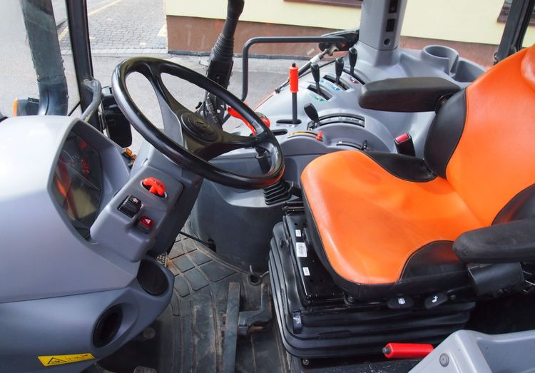 Tracteur agricole Ciągnik Kubota M5111 2019 Ciągnik rolniczy Kubota z ładowaczem czołowym TUR: photos 9