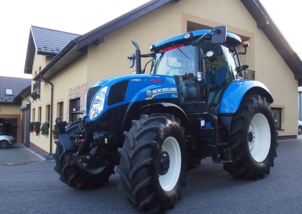 Ciągnik New Holland T7.185 2013 New Holland Autocommand i TUZ - Tracteur agricole: photos 1 Ciągnik New Holland T7.185 2013 New Holland Autocommand i TUZ - Tracteur agricole: photos 1