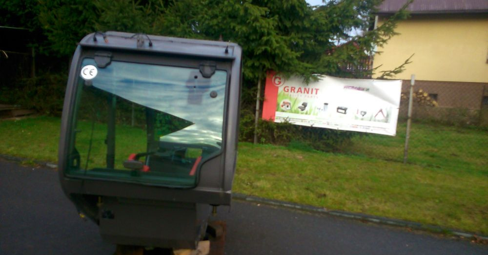 Ładowarka teleskopowa Manitou MT, MLT 2005 Kabina do Manitou - Cabine pour Matériel de manutention: photos 1 Ładowarka teleskopowa Manitou MT, MLT 2005 Kabina do Manitou - Cabine pour Matériel de manutention: photos 1