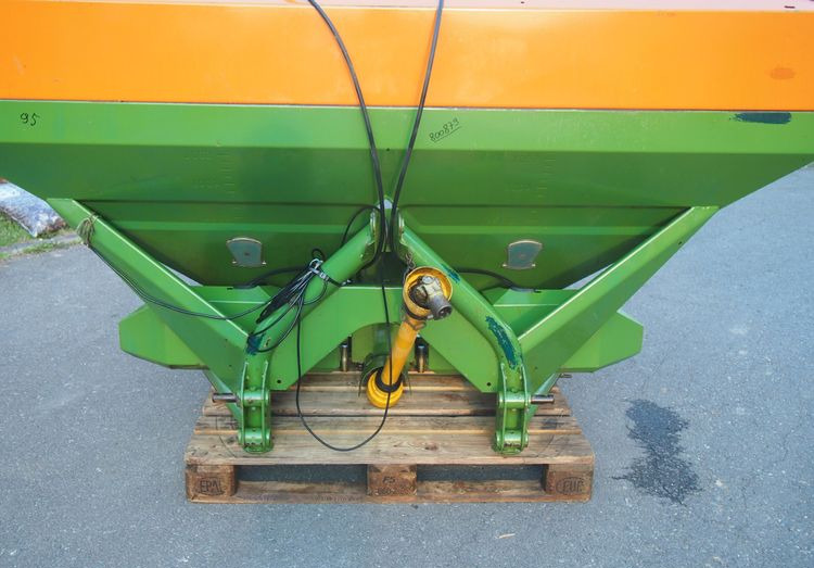 Rozsiewacz nawozów Amazone ZU-A1801 18m Rozsiewacz nawozów Amazone - Distributeur d'engrais: photos 3 Rozsiewacz nawozów Amazone ZU-A1801 18m Rozsiewacz nawozów Amazone - Distributeur d'engrais: photos 3