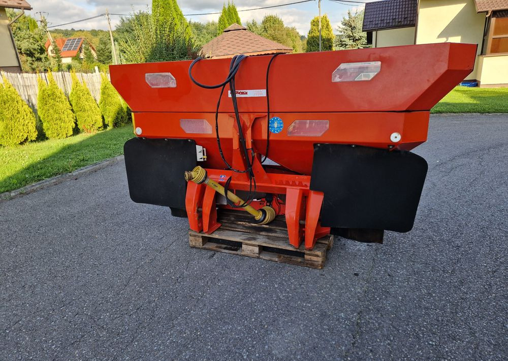 Distributeur d'engrais Rozsiewacz nawozów Kuhn AXIS 30,1 2008 Rozsiewacz KUHN RAUCH: photos 12