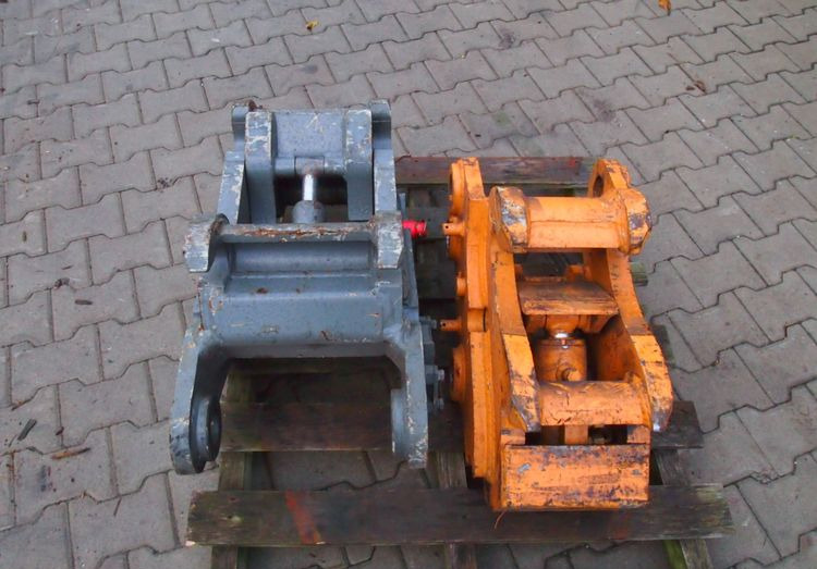 Szybkozłącze do koparki fi 60 Szybkozłącze hydrauliczne do koparki - Attache rapide pour Engins de chantier: photos 2 Szybkozłącze do koparki fi 60 Szybkozłącze hydrauliczne do koparki - Attache rapide pour Engins de chantier: photos 2