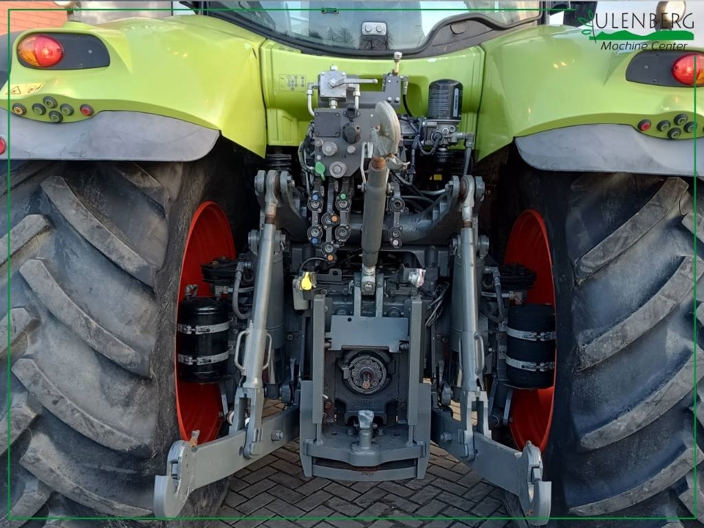 Tracteur agricole Claas Axion 850: photos 8