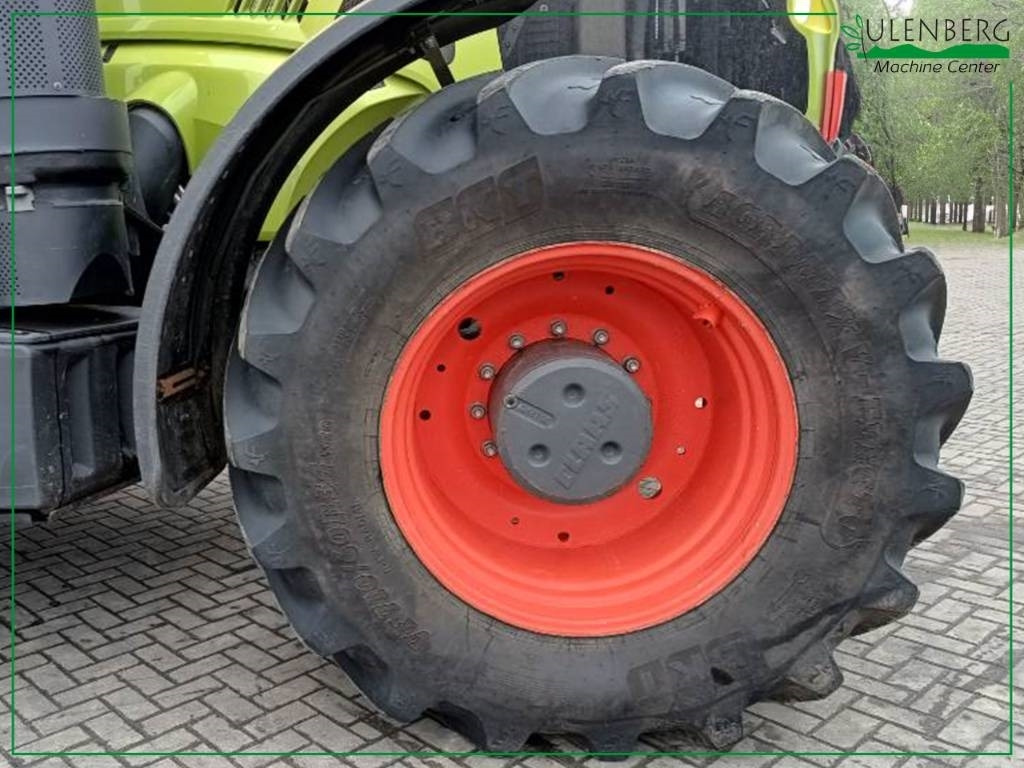 Tracteur agricole Claas Axion 950: photos 9