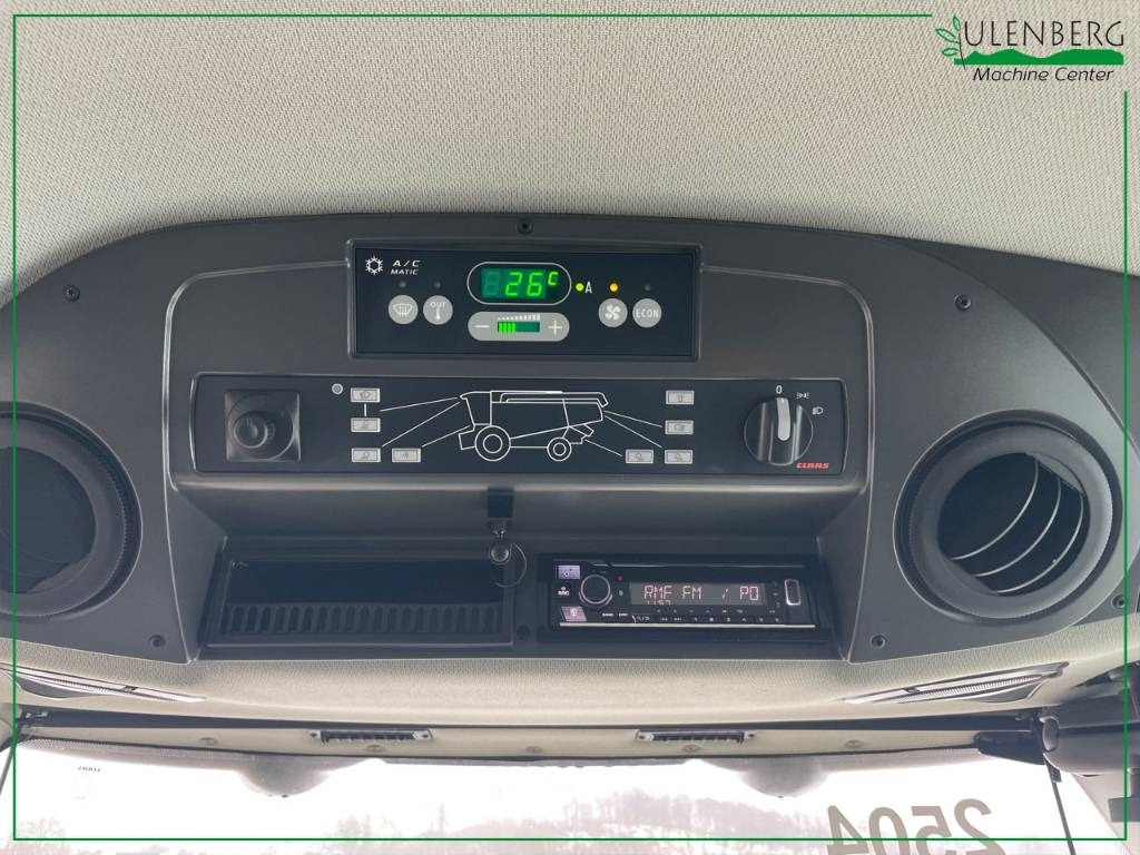 Moissonneuse-batteuse Claas Lexion 8700 TT: photos 13 Moissonneuse-batteuse Claas Lexion 8700 TT: photos 13