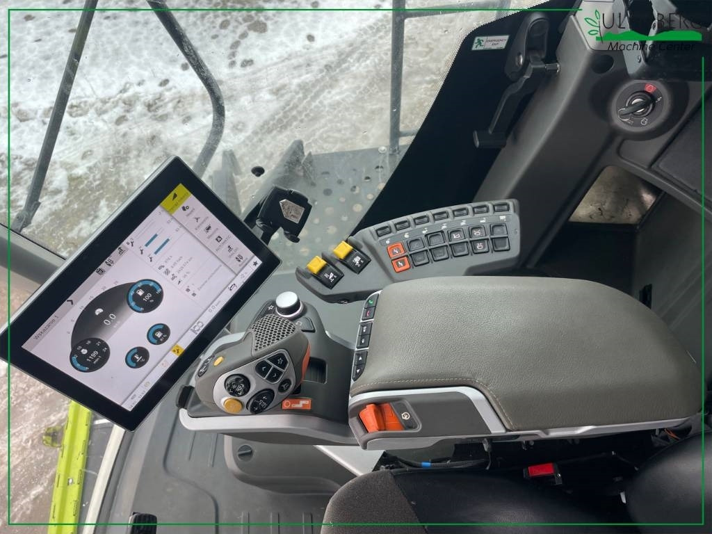 Moissonneuse-batteuse Claas Lexion 8700 TT: photos 10 Moissonneuse-batteuse Claas Lexion 8700 TT: photos 10