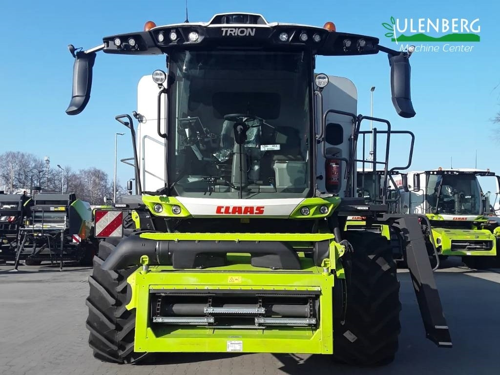Claas Trion 660 - Moissonneuse-batteuse: photos 2 Claas Trion 660 - Moissonneuse-batteuse: photos 2