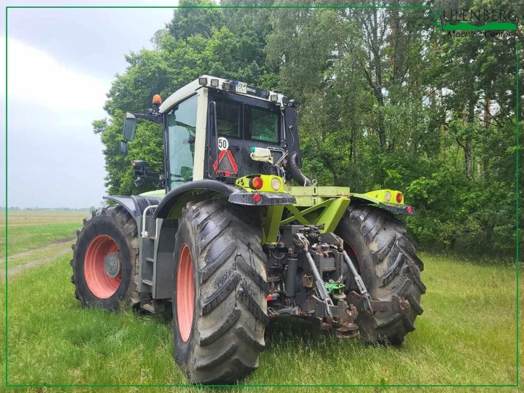 Claas Xerion 3300 Trac - Tracteur agricole: photos 4 Claas Xerion 3300 Trac - Tracteur agricole: photos 4