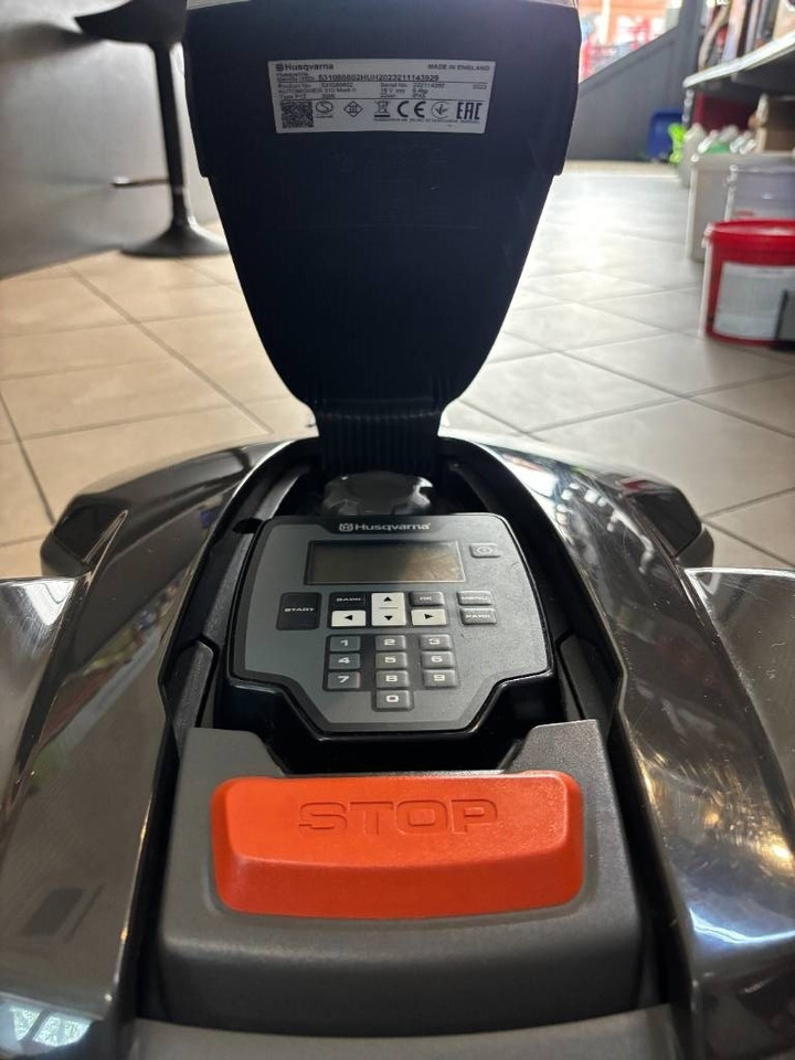 Motofaucheuse neuf Husqvarna Automower 310: photos 8