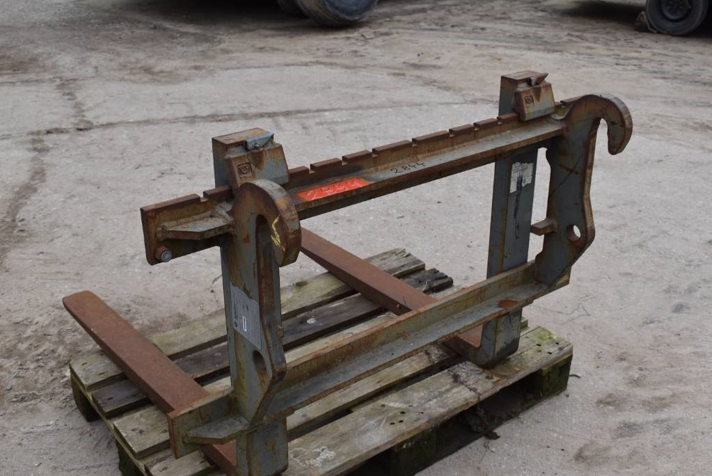 Widły do ładowarki Volvo ,cat, case, kramer  - Fourches pour Engins de chantier: photos 2 Widły do ładowarki Volvo ,cat, case, kramer  - Fourches pour Engins de chantier: photos 2