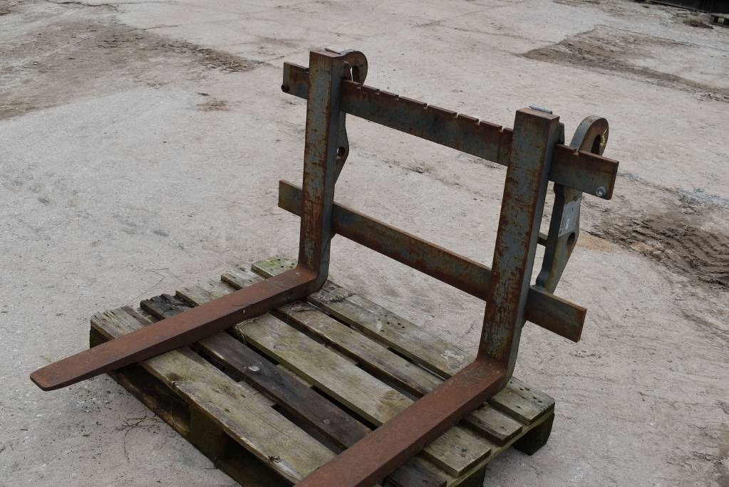 Widły do ładowarki Volvo ,cat, case, kramer  - Fourches pour Engins de chantier: photos 4 Widły do ładowarki Volvo ,cat, case, kramer  - Fourches pour Engins de chantier: photos 4