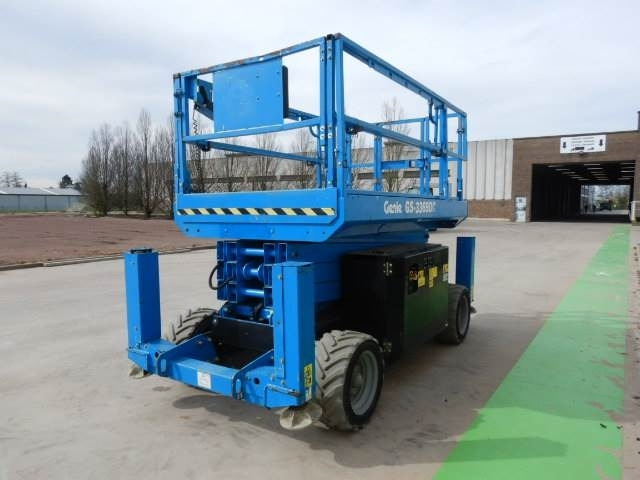 Genie GS3369DC - Nacelle ciseaux: photos 4 Genie GS3369DC - Nacelle ciseaux: photos 4
