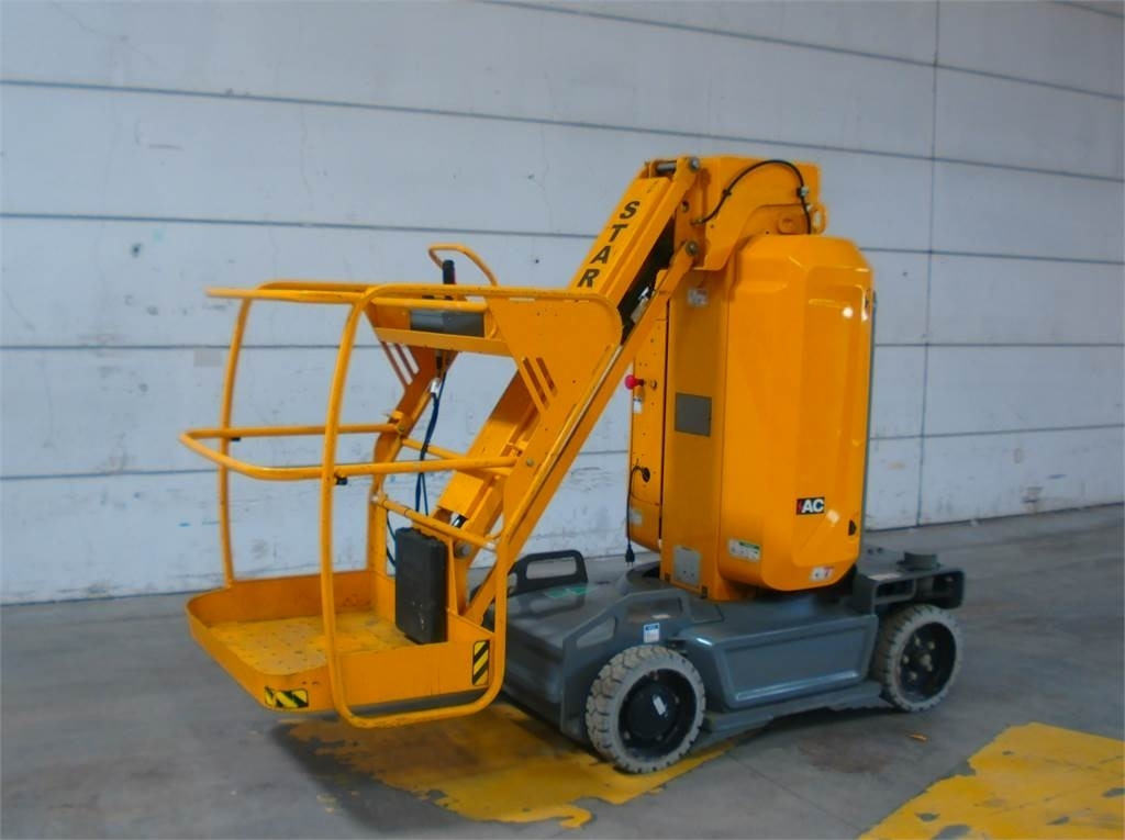 Haulotte STAR 10 - Nacelle à mât vertical: photos 2 Haulotte STAR 10 - Nacelle à mât vertical: photos 2