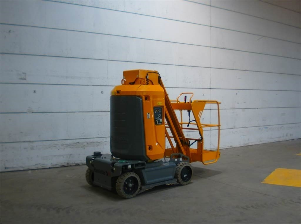 Haulotte STAR 10 - Nacelle à mât vertical: photos 4 Haulotte STAR 10 - Nacelle à mât vertical: photos 4