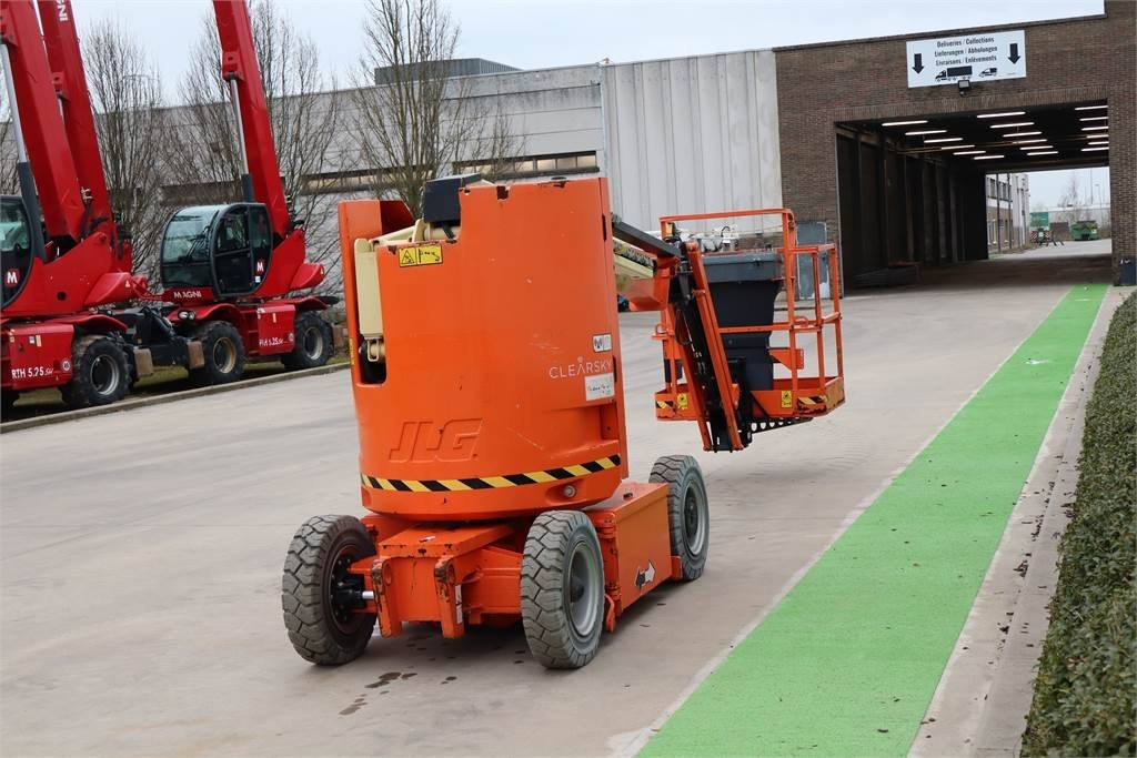 JLG E300AJP - Nacelle articulée: photos 4 JLG E300AJP - Nacelle articulée: photos 4