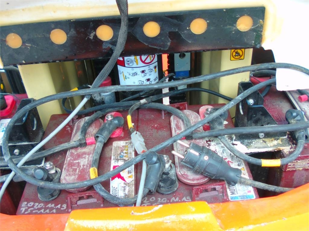 JLG Toucan 12E+ - Nacelle à mât vertical: photos 5 JLG Toucan 12E+ - Nacelle à mât vertical: photos 5