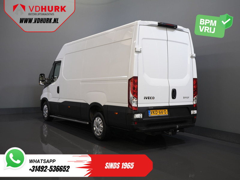 Iveco Daily 35S18 3.0 180 pk L2H2 BPM VRIJ 3.5t Trekhaak/ 270 Gr. Deuren/ Gev. Stoel/ Climate/ CarPlay/ Sidebars/ Camera - Fourgon utilitaire: photos 2 Iveco Daily 35S18 3.0 180 pk L2H2 BPM VRIJ 3.5t Trekhaak/ 270 Gr. Deuren/ Gev. Stoel/ Climate/ CarPlay/ Sidebars/ Camera - Fourgon utilitaire: photos 2