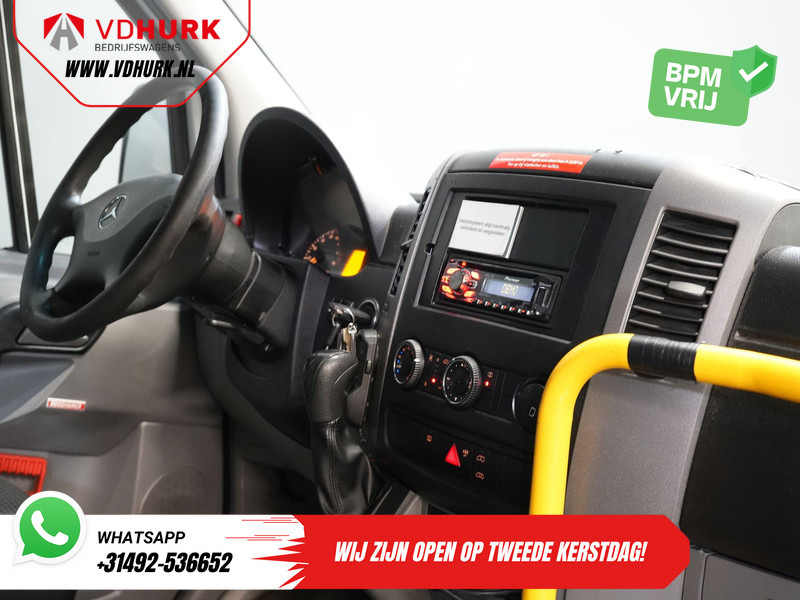 Mercedes-Benz Sprinter 313 2.2 CDI Aut. L2H2 € 10.648 Incl. BTW EXPORT Combi/ 9 Persoons/ Kombi/ 9P/ Airco/ Rolstoellift/ Electr. deur/ - Minibus, Transport de personnes: photos 3 Mercedes-Benz Sprinter 313 2.2 CDI Aut. L2H2 € 10.648 Incl. BTW EXPORT Combi/ 9 Persoons/ Kombi/ 9P/ Airco/ Rolstoellift/ Electr. deur/ - Minibus, Transport de personnes: photos 3