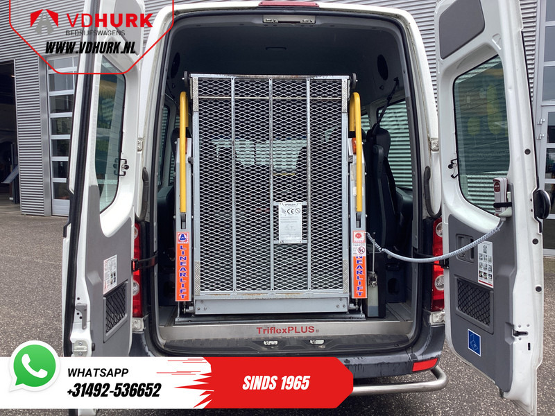 Volkswagen Crafter 35 2.0 TDI L3H2 EXPORT ONLY! €9.559 incl BTW/BPM Rolstoellift/ 9 Pers/ 9P/ Sidebars/ Rearbar/ Airco - Minibus, Transport de personnes: photos 5 Volkswagen Crafter 35 2.0 TDI L3H2 EXPORT ONLY! €9.559 incl BTW/BPM Rolstoellift/ 9 Pers/ 9P/ Sidebars/ Rearbar/ Airco - Minibus, Transport de personnes: photos 5