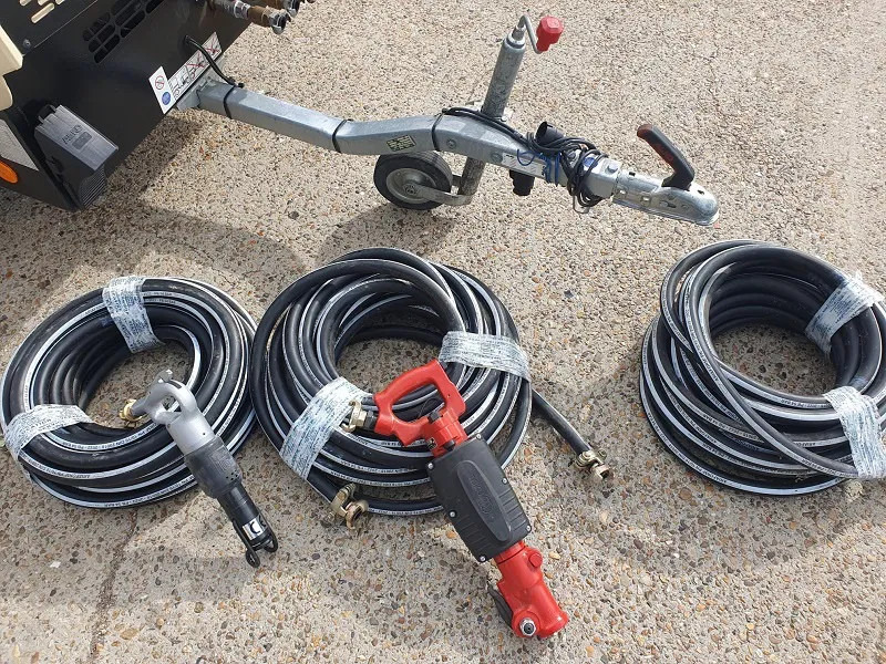 Doosan Doosan 77.55- stock id107 - Compresseur d'air: photos 3 Doosan Doosan 77.55- stock id107 - Compresseur d'air: photos 3