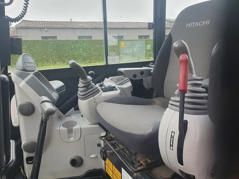 Hitachi ZX33U -5A -CLR - Mini pelle: photos 5 Hitachi ZX33U -5A -CLR - Mini pelle: photos 5