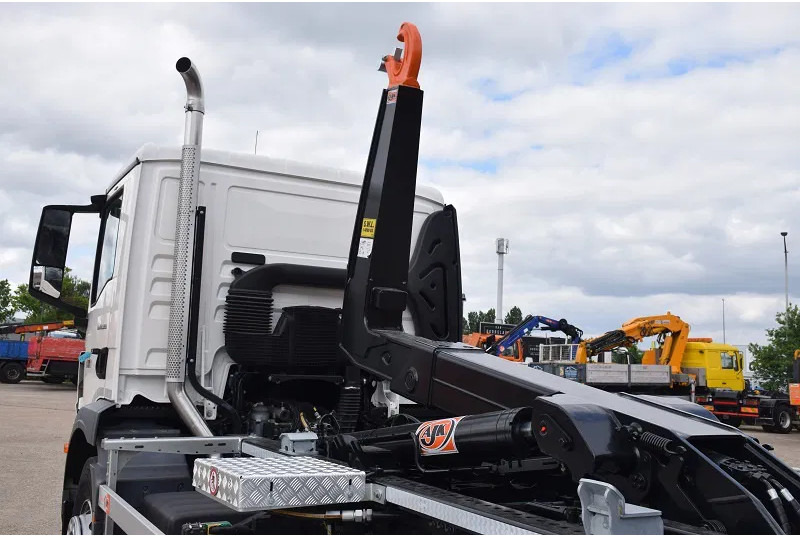 Camion ampliroll MAN TGM 18.320: photos 6 Camion ampliroll MAN TGM 18.320: photos 6