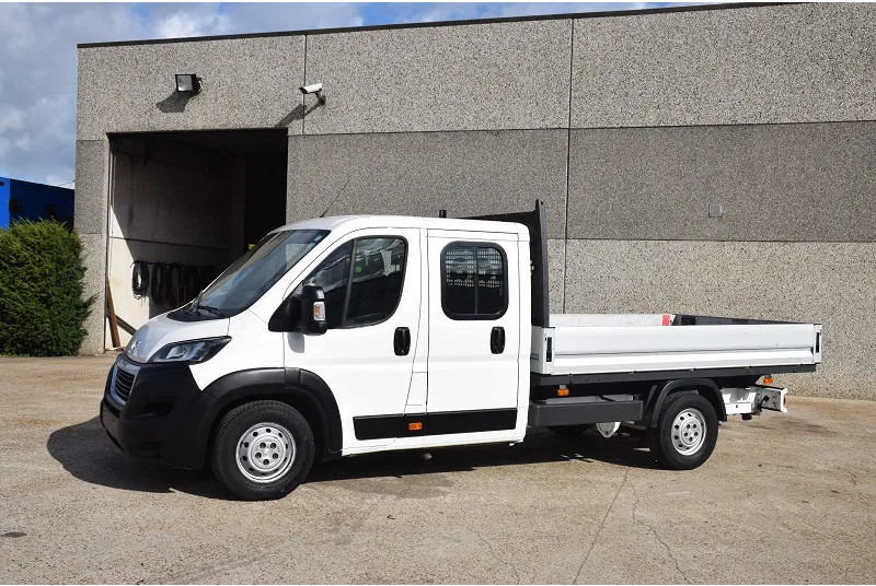 Peugeot Boxer BOXER 2.0 L -130 pk -L4 - Utilitaire plateau, Utilitaire double cabine: photos 4 Peugeot Boxer BOXER 2.0 L -130 pk -L4 - Utilitaire plateau, Utilitaire double cabine: photos 4