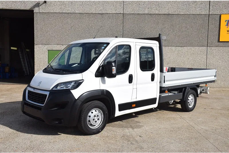 Peugeot Boxer BOXER 2.0 L -130 pk -L4 - Utilitaire plateau, Utilitaire double cabine: photos 1 Peugeot Boxer BOXER 2.0 L -130 pk -L4 - Utilitaire plateau, Utilitaire double cabine: photos 1