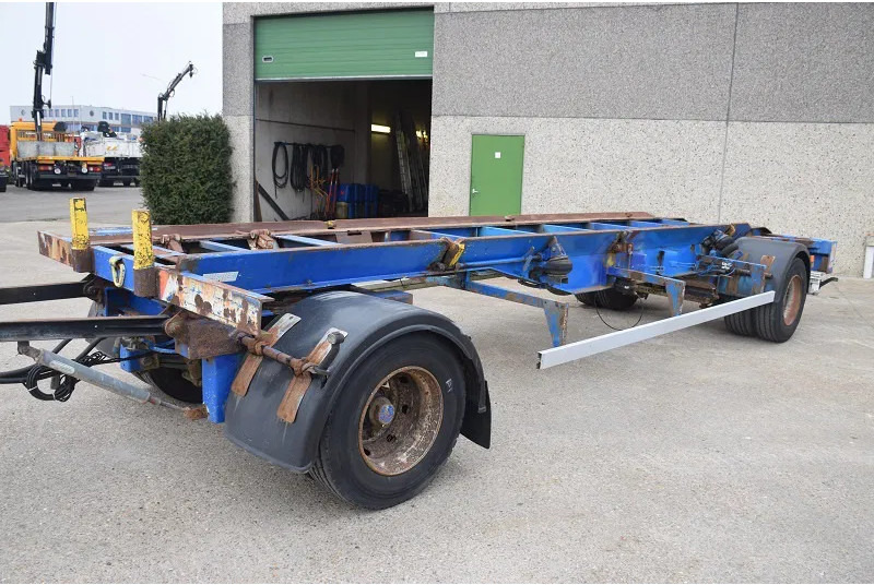 Renders RAC 10.10 E - Semi-remorque porte-conteneur/ Caisse mobile: photos 2 Renders RAC 10.10 E - Semi-remorque porte-conteneur/ Caisse mobile: photos 2