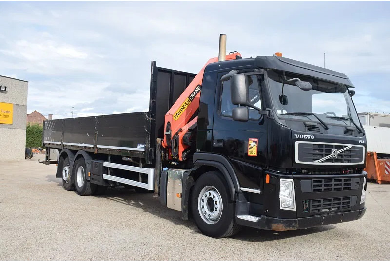 Volvo FM 330 - Camion grue: photos 3 Volvo FM 330 - Camion grue: photos 3