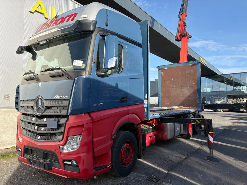 Mercedes-Benz Actros 2548 6X2 + Aanhanger*Palfinger crane*Cruise control*Airco* - Camion à rideaux coulissants, Camion grue: photos 1 Mercedes-Benz Actros 2548 6X2 + Aanhanger*Palfinger crane*Cruise control*Airco* - Camion à rideaux coulissants, Camion grue: photos 1