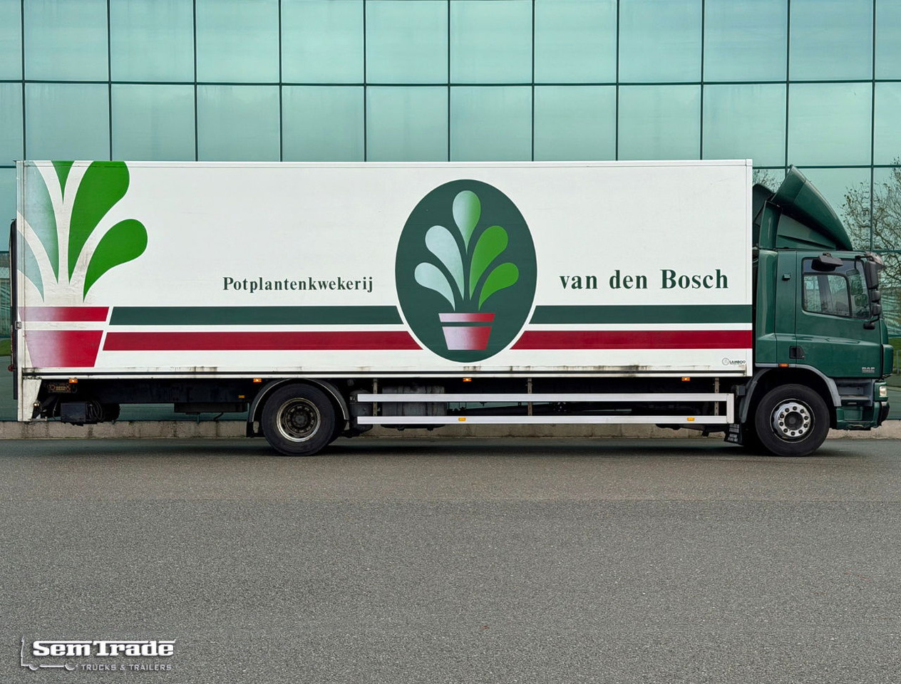 DAF CF 65.250 Euro 3 Manual Gearbox Lamboo Isolated BOX + Heater 970x250x270 CM Inside Tail Lift Holland-Truck - Camion fourgon: photos 5 DAF CF 65.250 Euro 3 Manual Gearbox Lamboo Isolated BOX + Heater 970x250x270 CM Inside Tail Lift Holland-Truck - Camion fourgon: photos 5