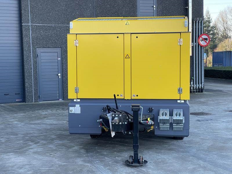 Atlas-Copco V 28 STAGE V - Compresseur d'air: photos 2 Atlas-Copco V 28 STAGE V - Compresseur d'air: photos 2