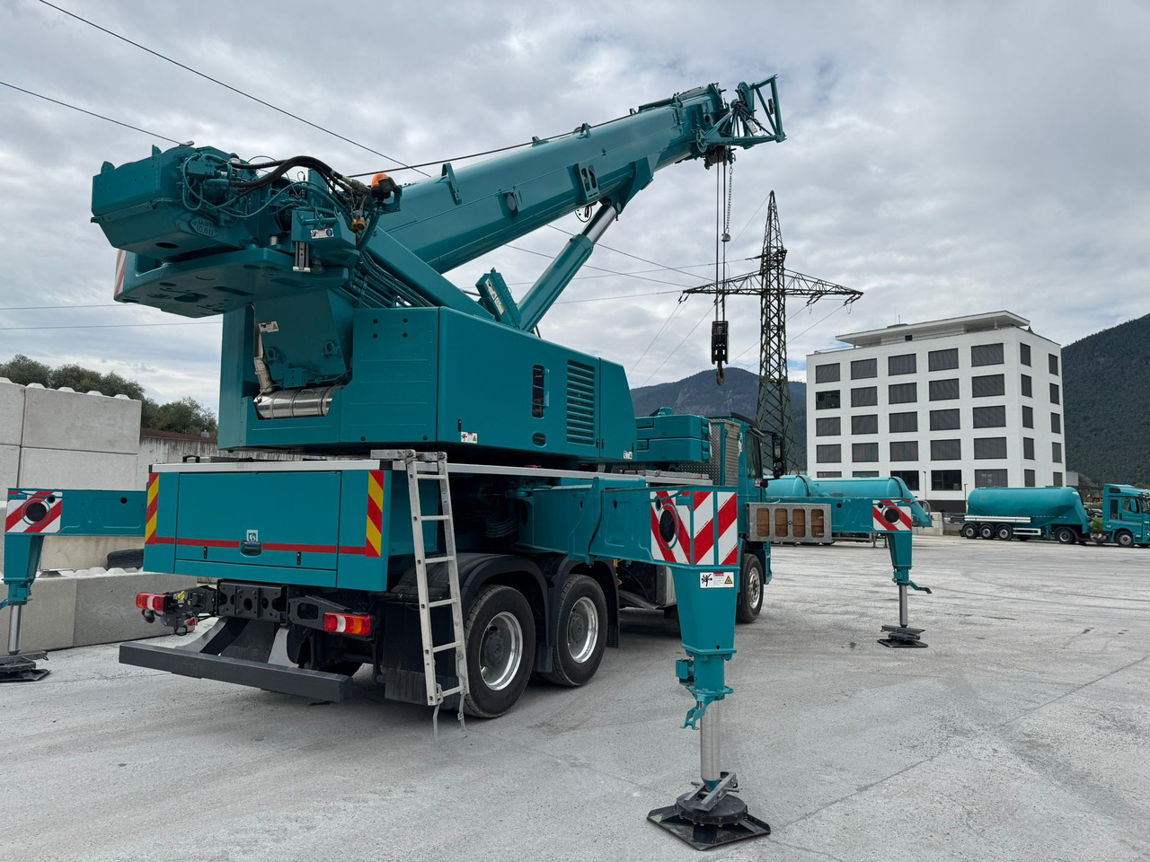 Liebherr LTF 1060-4.1 - Grue mobile: photos 4 Liebherr LTF 1060-4.1 - Grue mobile: photos 4