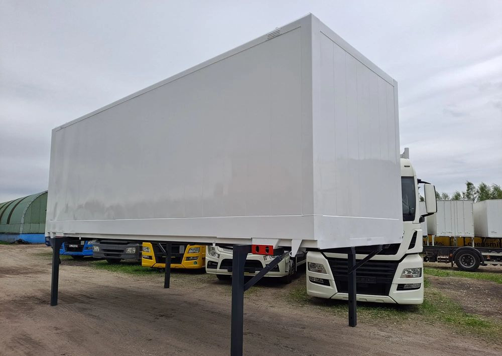 Krone Kontener BDF 7,45m 18 palet - Carrosserie fourgon: photos 2 Krone Kontener BDF 7,45m 18 palet - Carrosserie fourgon: photos 2