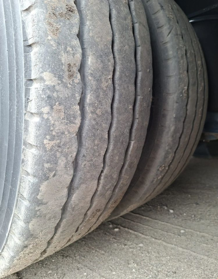 Remorque rideaux coulissants Wielton Tandem 20 palet przyczepa: photos 14 Remorque rideaux coulissants Wielton Tandem 20 palet przyczepa: photos 14