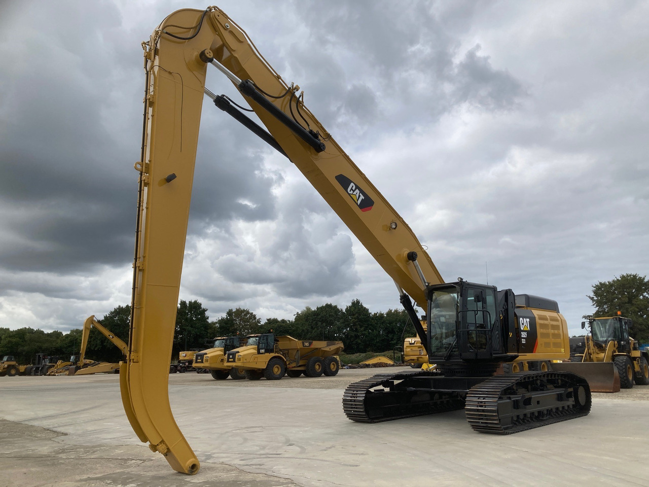 CATERPILLAR 352F Material Handler - Pelle de manutention: photos 3 CATERPILLAR 352F Material Handler - Pelle de manutention: photos 3