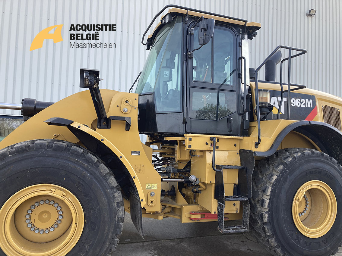 CATERPILLAR 962M - Chargeuse sur pneus: photos 2 CATERPILLAR 962M - Chargeuse sur pneus: photos 2
