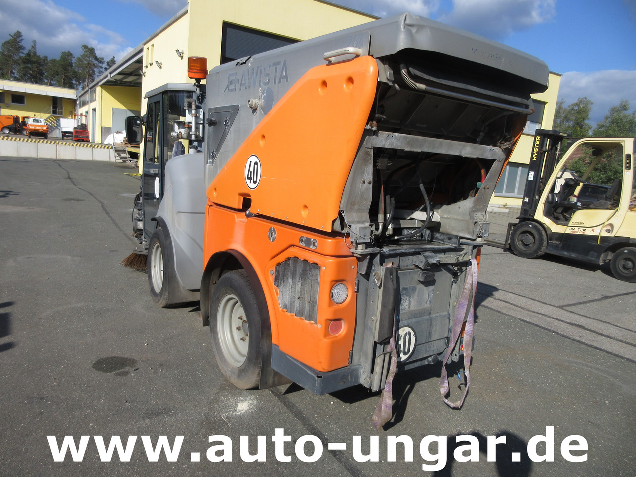Hako CM 1600 Kehrmaschine 4x4 Baujahr 2018 3 Besen MOTORSCHADEN - Balayeuse de voirie: photos 5 Hako CM 1600 Kehrmaschine 4x4 Baujahr 2018 3 Besen MOTORSCHADEN - Balayeuse de voirie: photos 5