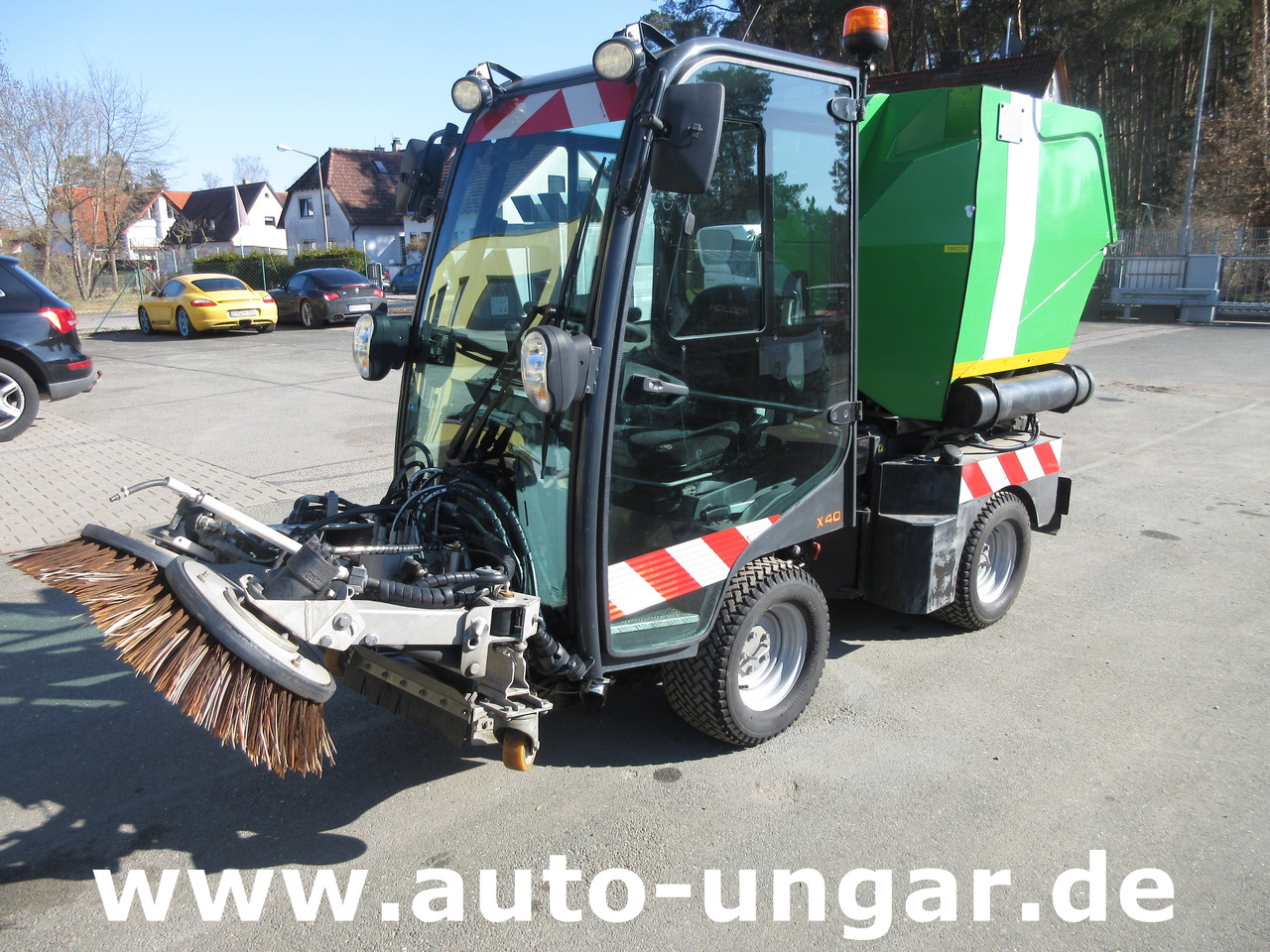 Holder X40 / X45 Baujahr 2017 Knicklenkung Kehraufbau 4x4 Kommunalhydraulik Frontheber - Balayeuse de voirie: photos 1 Holder X40 / X45 Baujahr 2017 Knicklenkung Kehraufbau 4x4 Kommunalhydraulik Frontheber - Balayeuse de voirie: photos 1