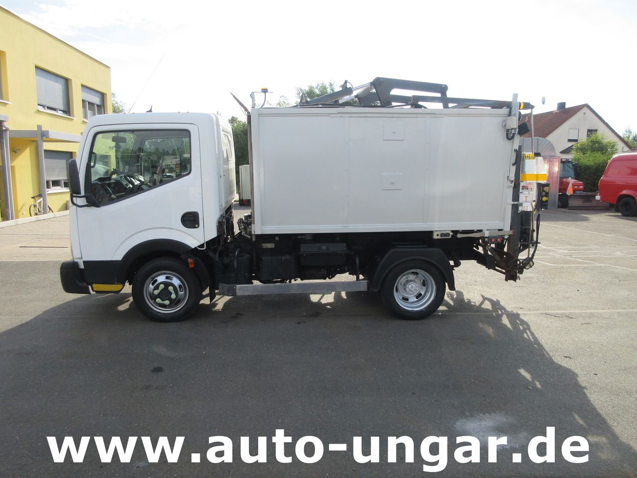 Nissan Cabstar 35.14 Mecagil Lebon Müllwagen BOM Garbage Truck 3.500kg - Benne à ordures ménagères: photos 4 Nissan Cabstar 35.14 Mecagil Lebon Müllwagen BOM Garbage Truck 3.500kg - Benne à ordures ménagères: photos 4